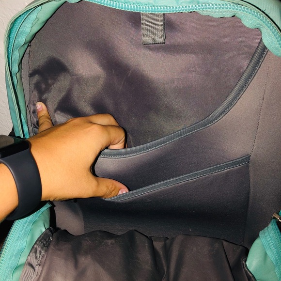 North Face Borealis Backpack - Picture 6 of 7